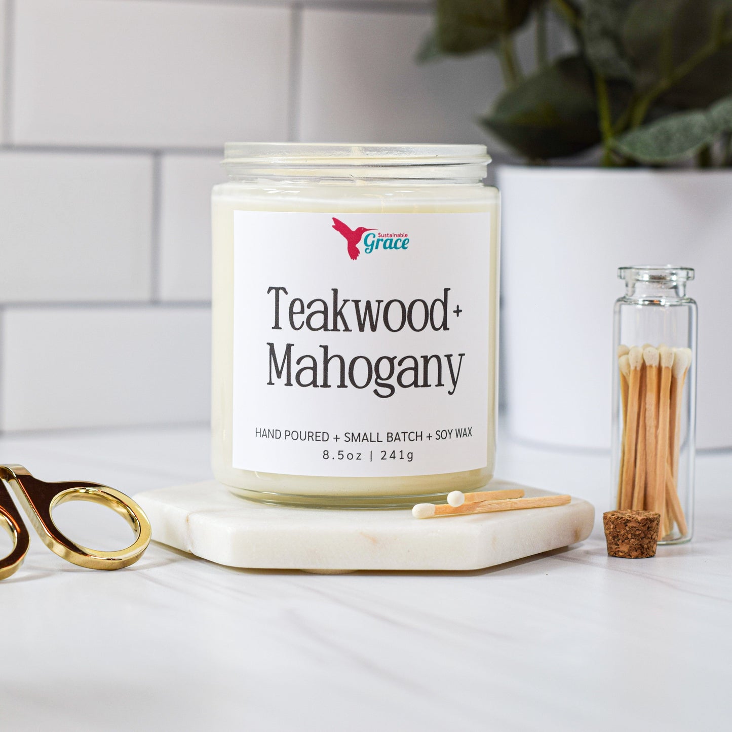 mahogany and teakwood soy candle