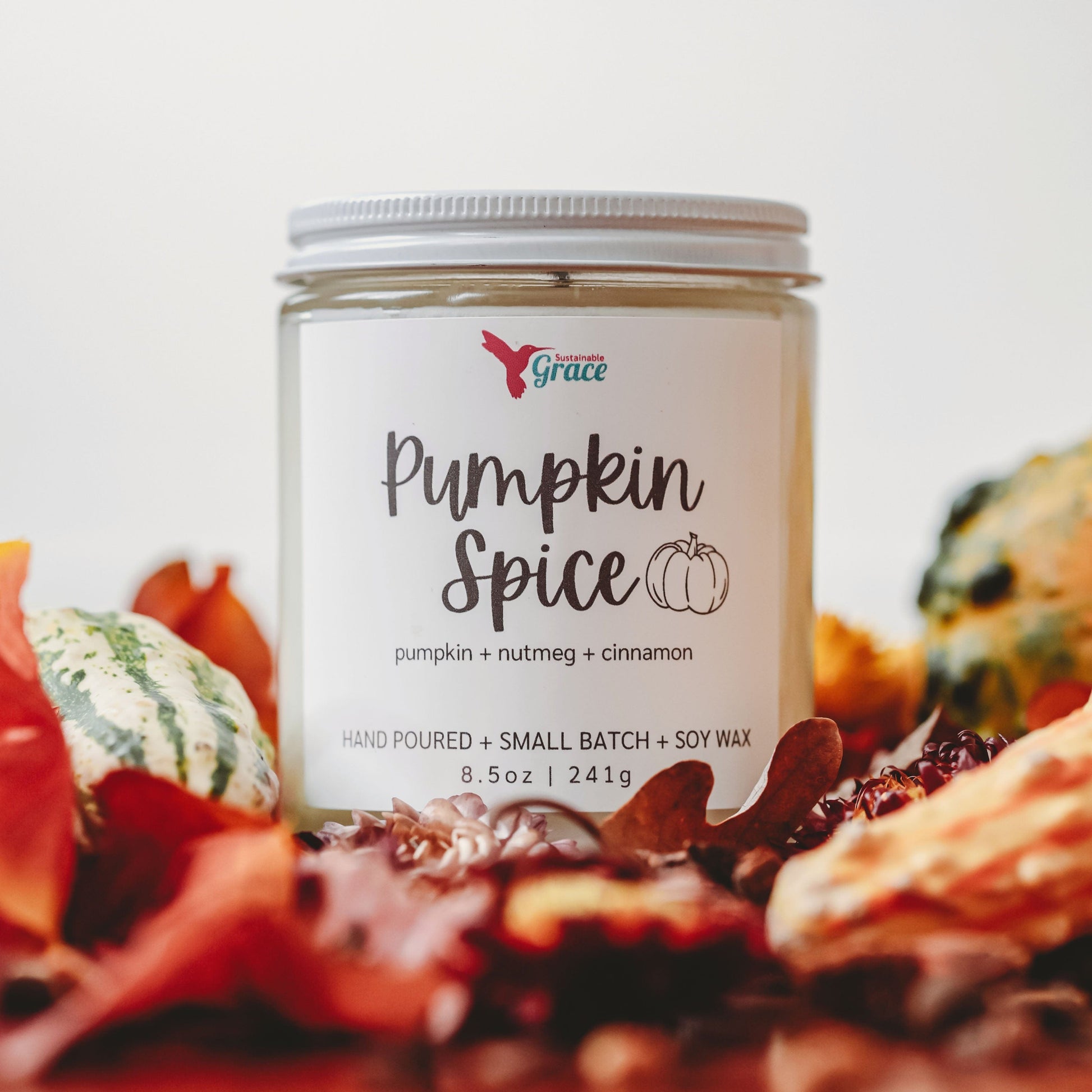pumpkin spice scented soy wax candle